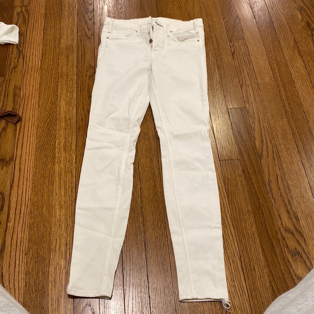 white skinny jeans